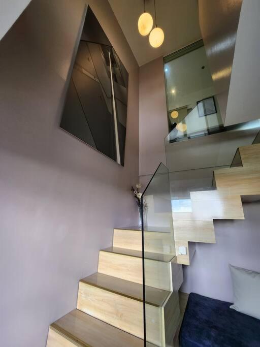 Enjoy Bgc Sunset And Golf Course View 2 Bedroom Loft With 100Mbps Internet Connection Manila Exteriér fotografie